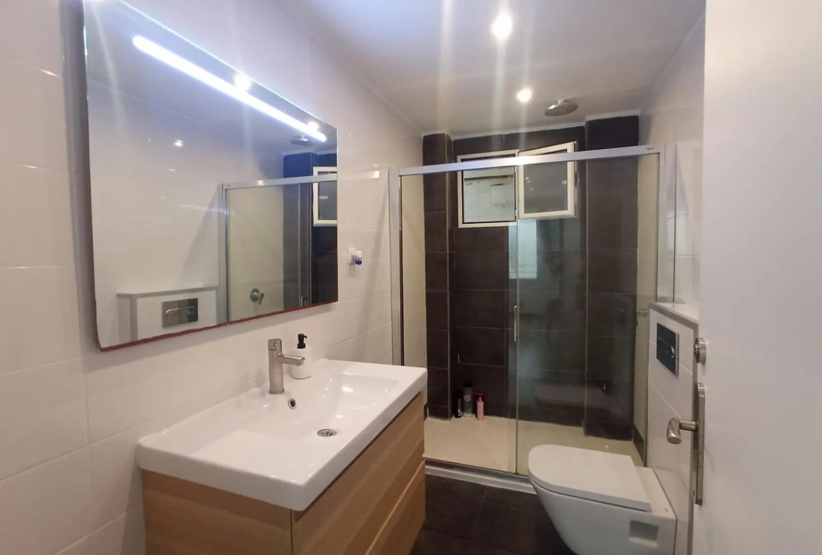 Hostel Private Rooms On Tamarit Street Barcelona Spain